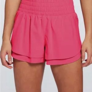 Hot bright pink women’s shorts M